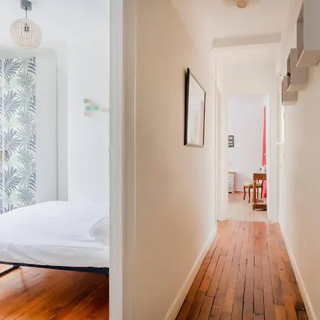 Апартаменты Eiffel Tower Saint *