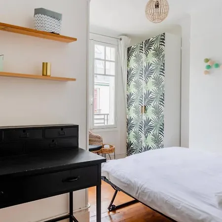 Eiffel Tower Saint Апартаменты