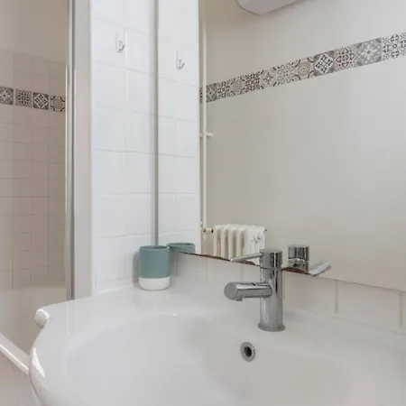 Eiffel Tower Saint * Париж