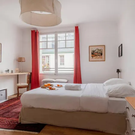 Eiffel Tower Saint Апартаменты